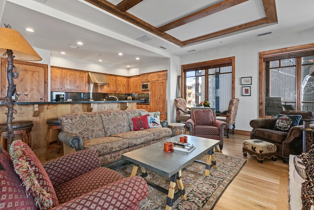 Shooting Star Lodge at Deer Valley Resort - Three Bedroom Residence #205 3 Condo