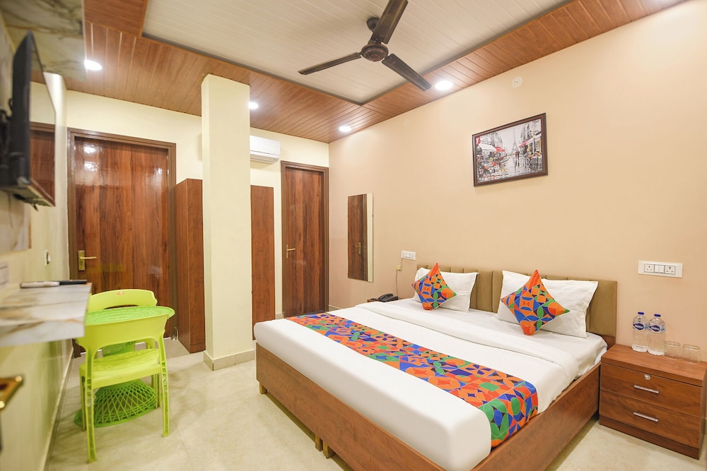 Fabhotel White House Tilak Nagar