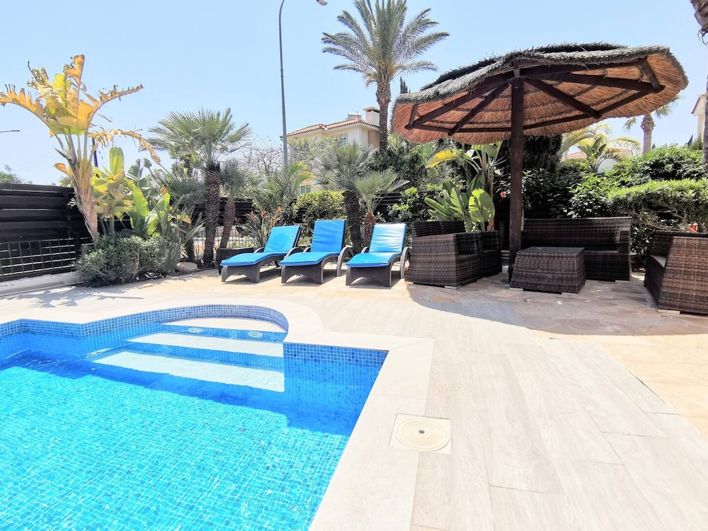 Artemis Villa in Protaras 100m From the Sea