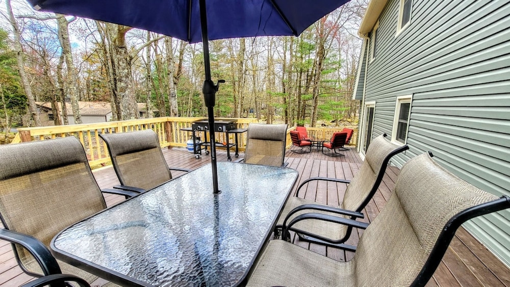 Double Diamond Lodge by Avantstay Group Escape w Firepit Patio Activities