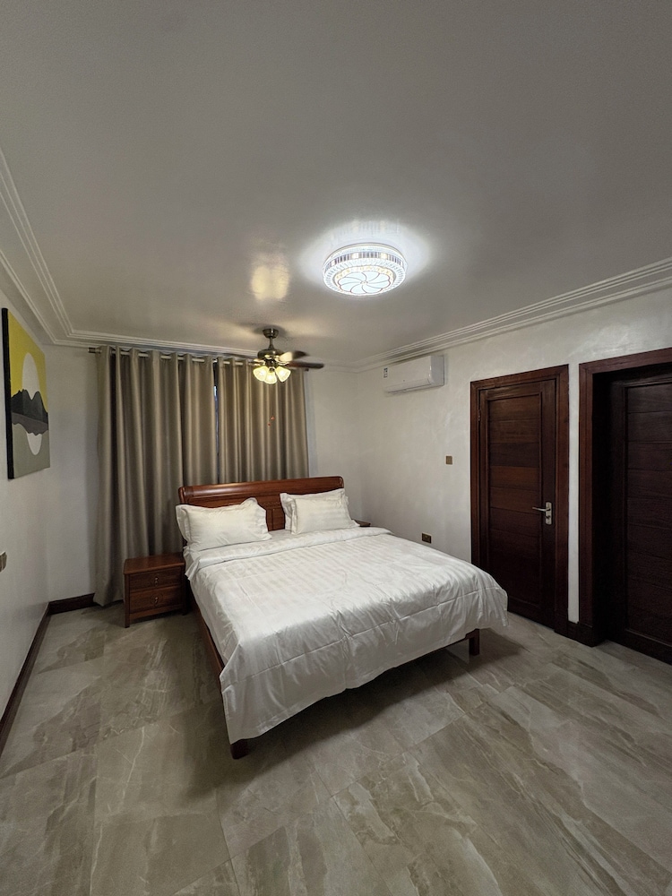 Ridgeway Apartments