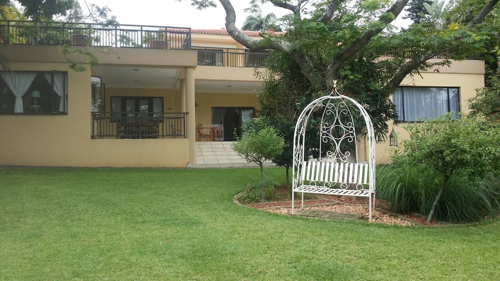 Hotel Sibakwa B&B Guesthouse - Image 1