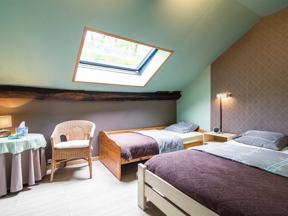 Lovely Holiday Home in Marcourt view 4