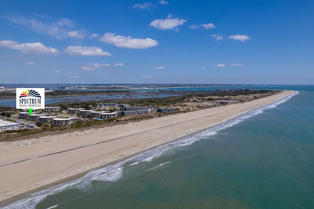 Southwinds H11 2 Bedroom Condo by RedAwning