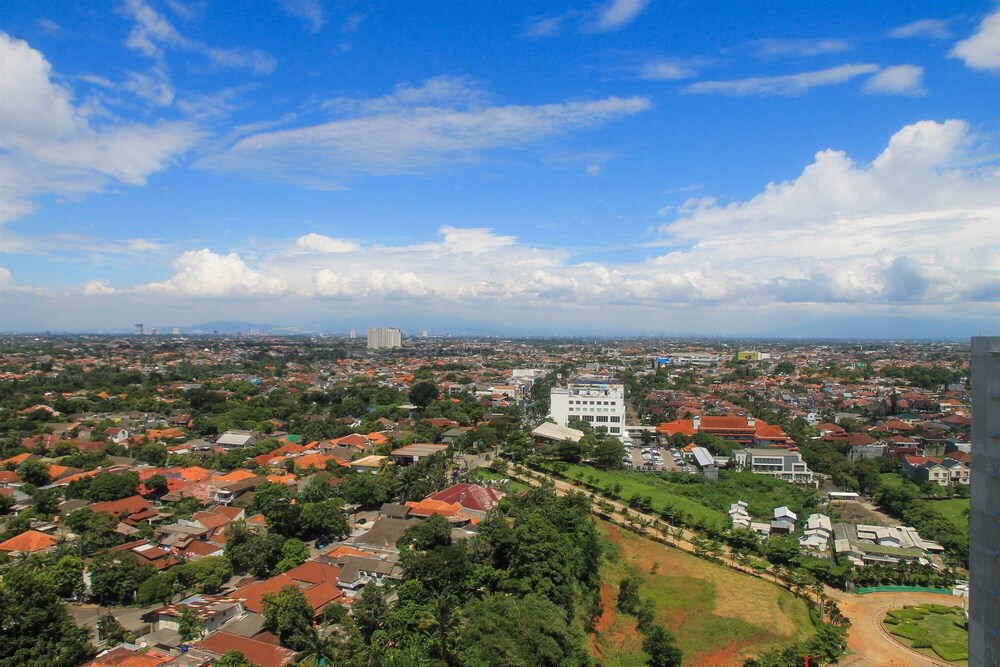 Fancy And Nice 2Br At Cinere Bellevue Apartment view 2
