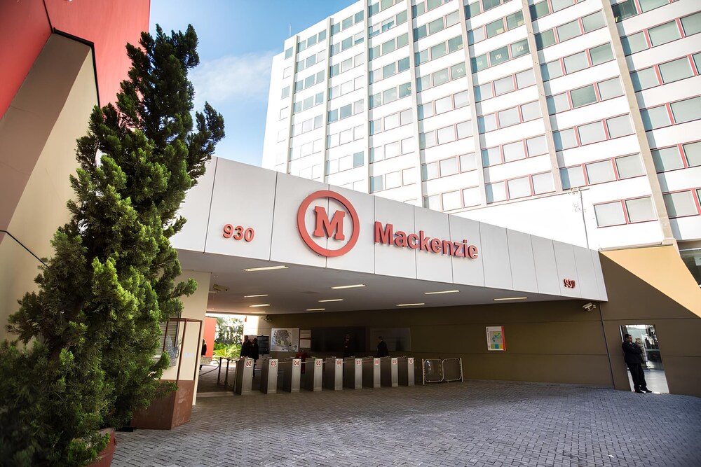 Moderno com AC academia 24h e rooftop