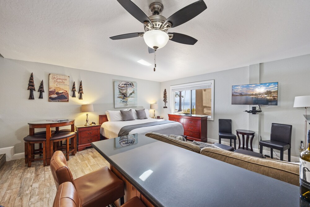 125 Bldg B Condo