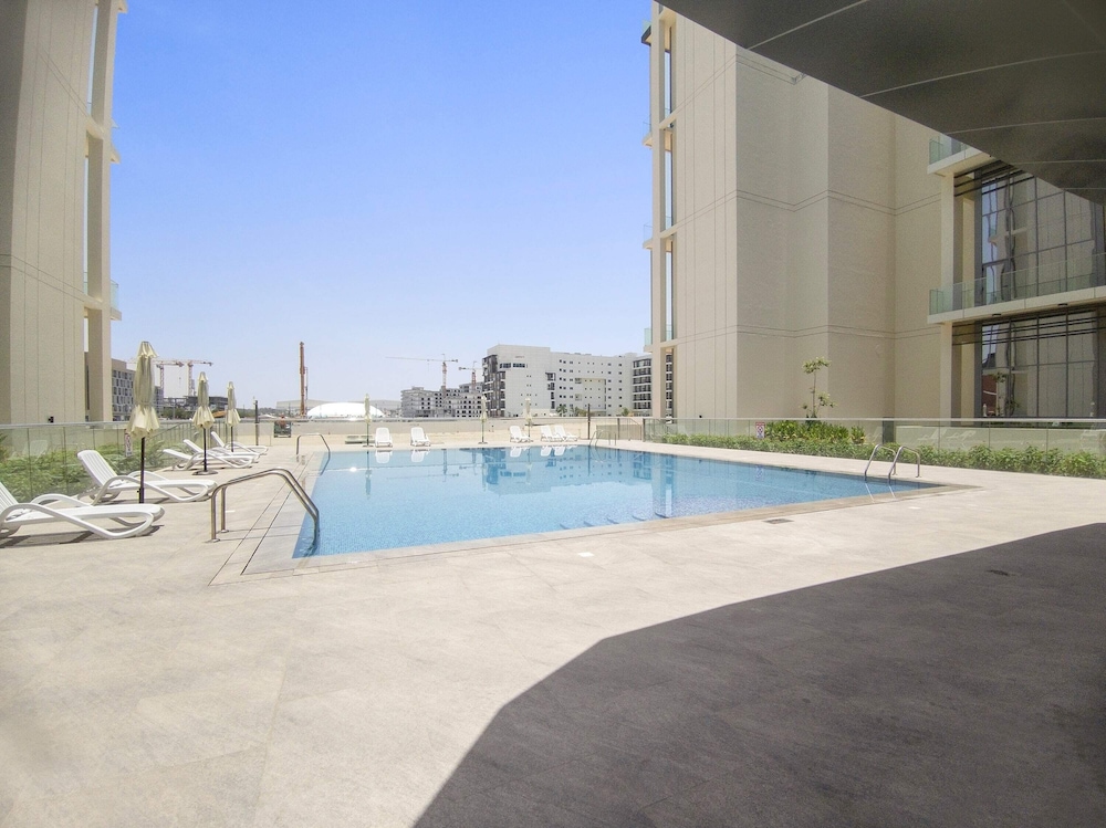 Abu Dhabi Vacations - Silkhaus Oasis Towers - Masdar City - Property Image 12