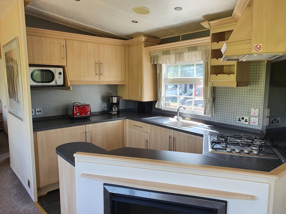 Gaerhyfryd Static Caravan view 5