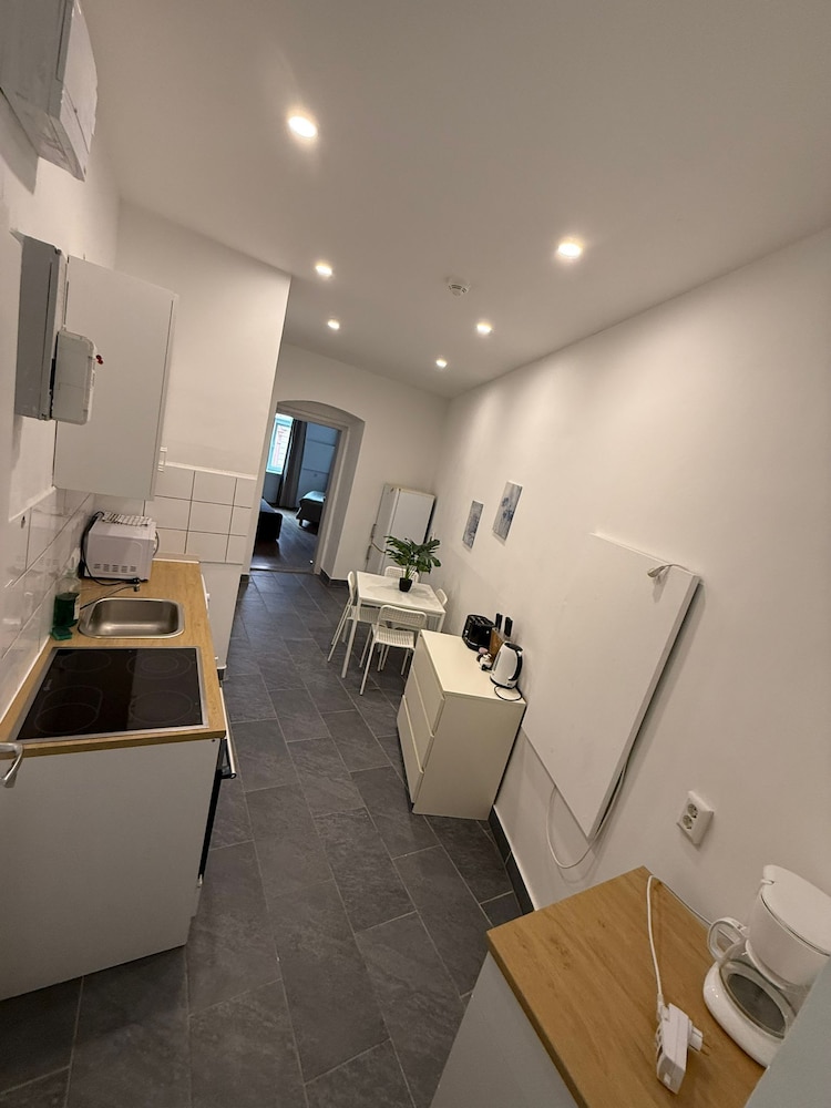 Stylish 1BR Apt Walk to Schonbrunn