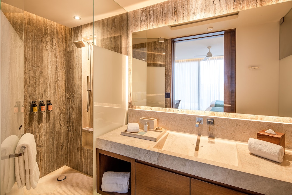 The Club at Solaz, Luxury Villas