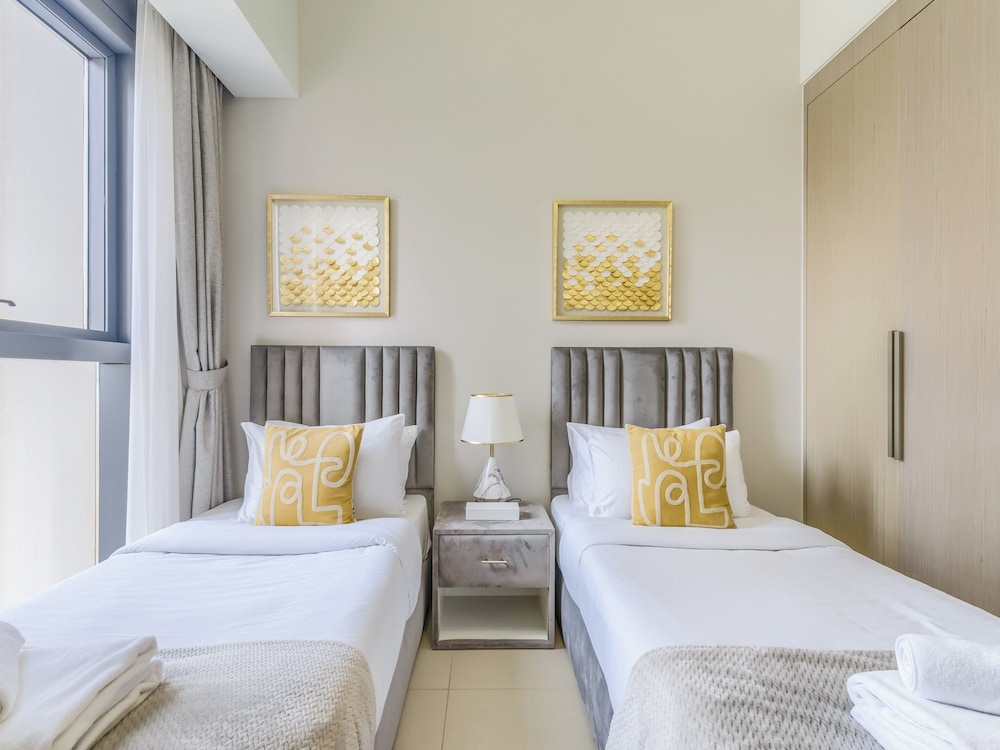 Act One - Act Two - Downtown - Emaar
