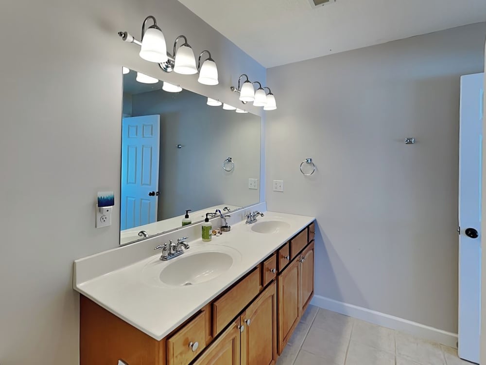 Dacha Verde by Taylor Made Deep Creek