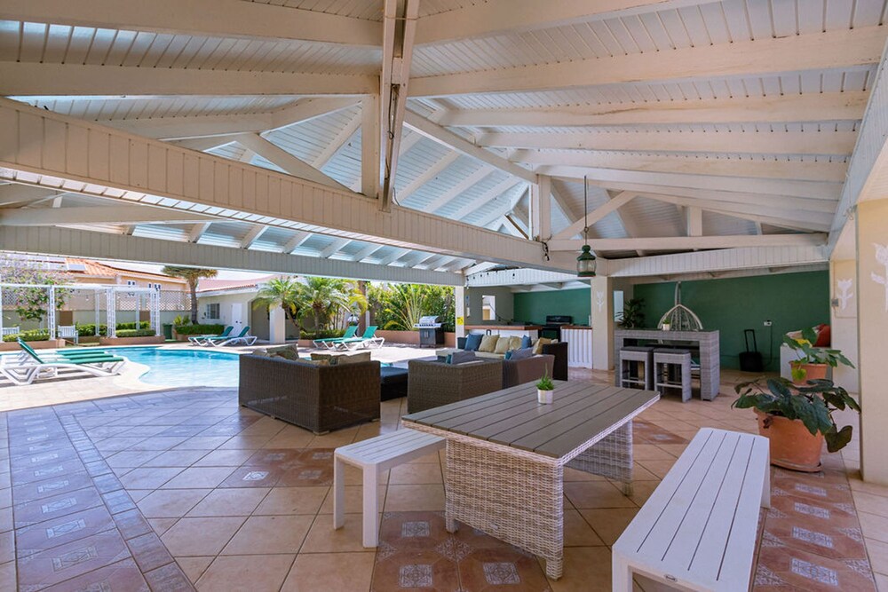1 MIN Walk 2 Arashi Beach Suite w Roofdeck Pool