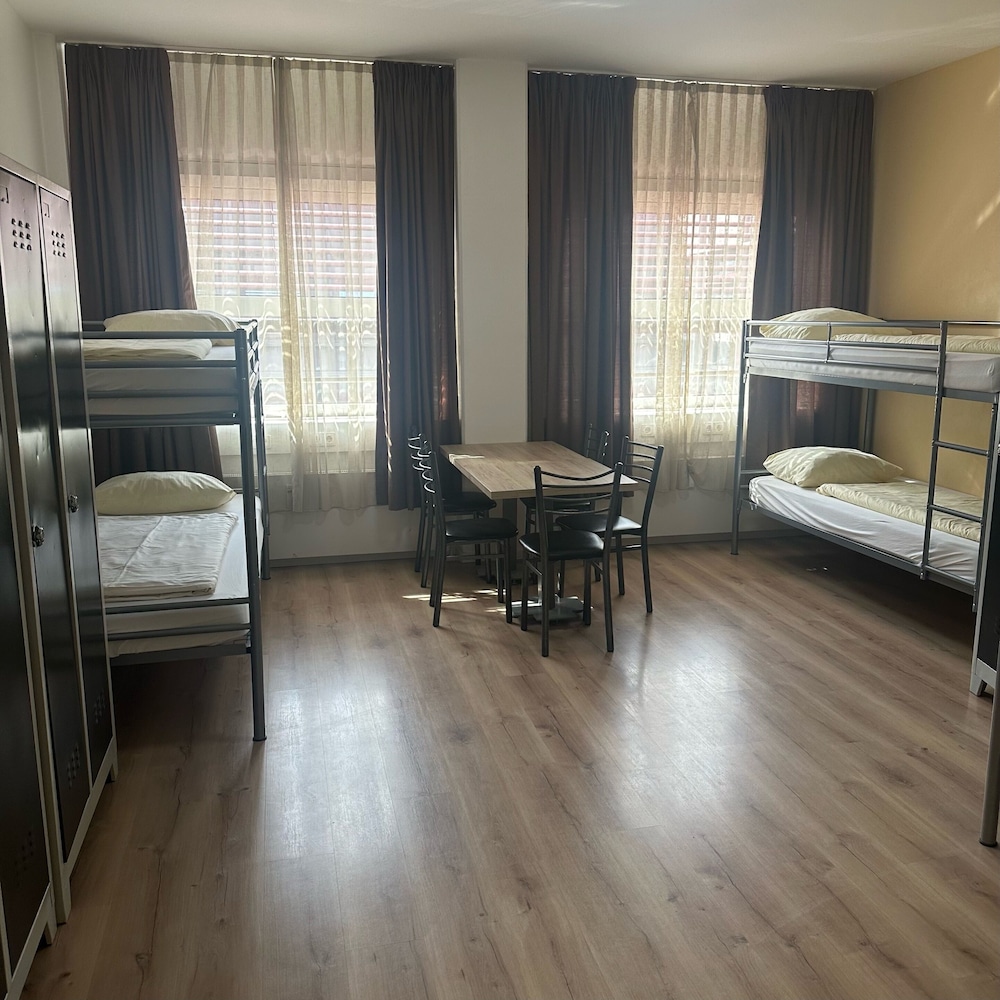 C & N Hostel Munich