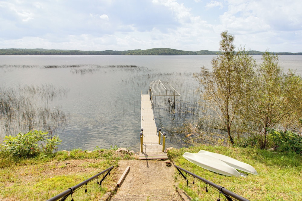 Hike, Boat, Hunt & Fish: Lake Alec Home w/ Dock!