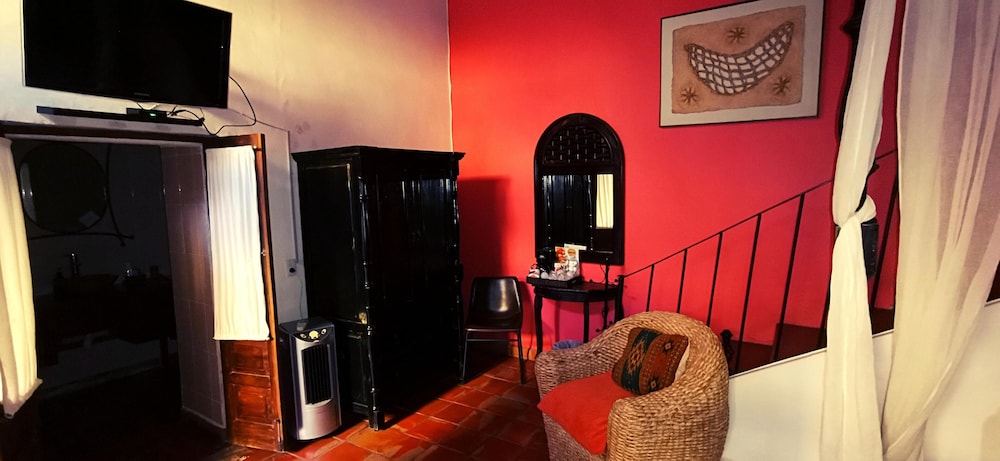 Hotel Rosa Morada