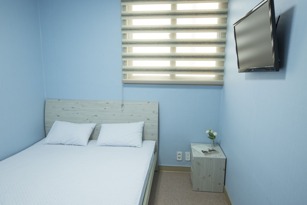WELL PLUS BNB Guest House