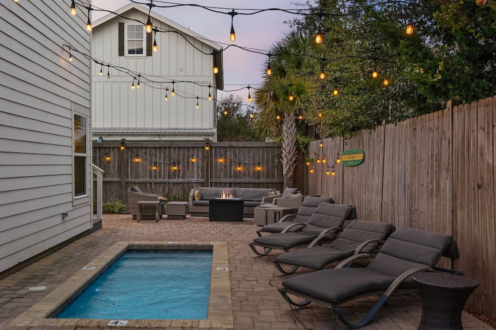 Blue Surf Lane Miramar Beach Home w Pool Firepit Golf Cart Quick Beach Access