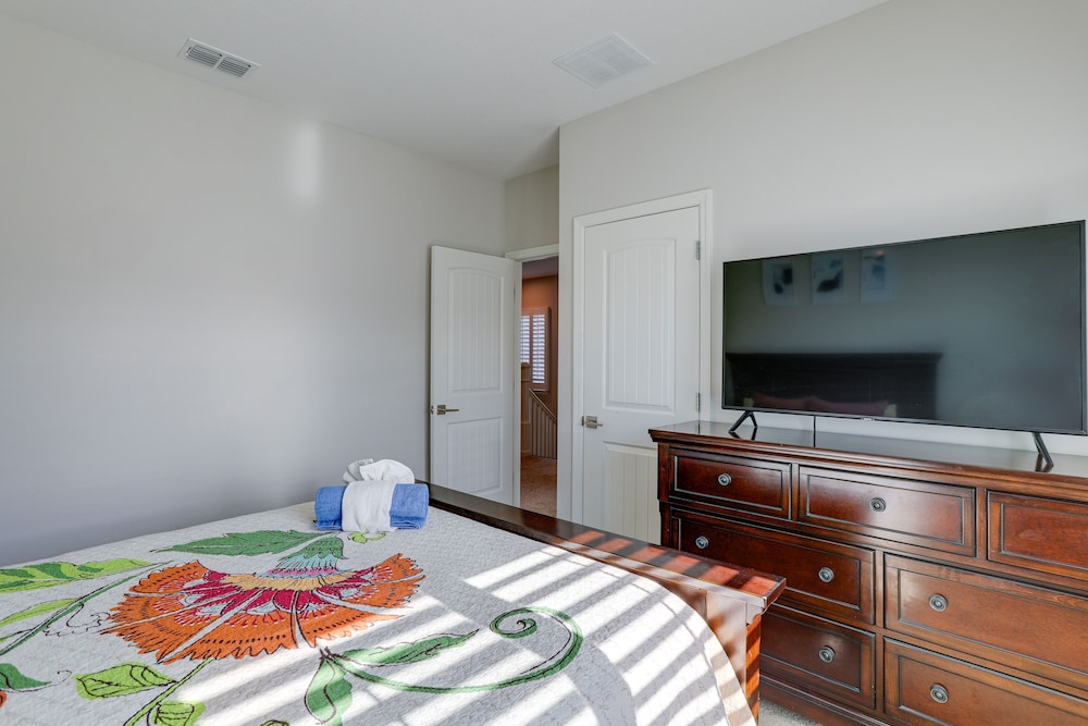 Modern Redington Beach Townhome: Steps to Beach! view 5
