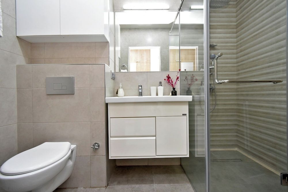 Aparthotel by Luxe Group KO16