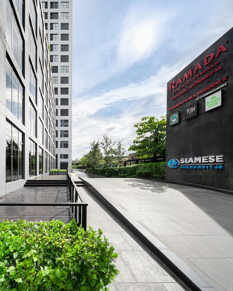 Hotel Ramada Plaza by Wyndham Bangkok Sukhumvit 48 - Image 1