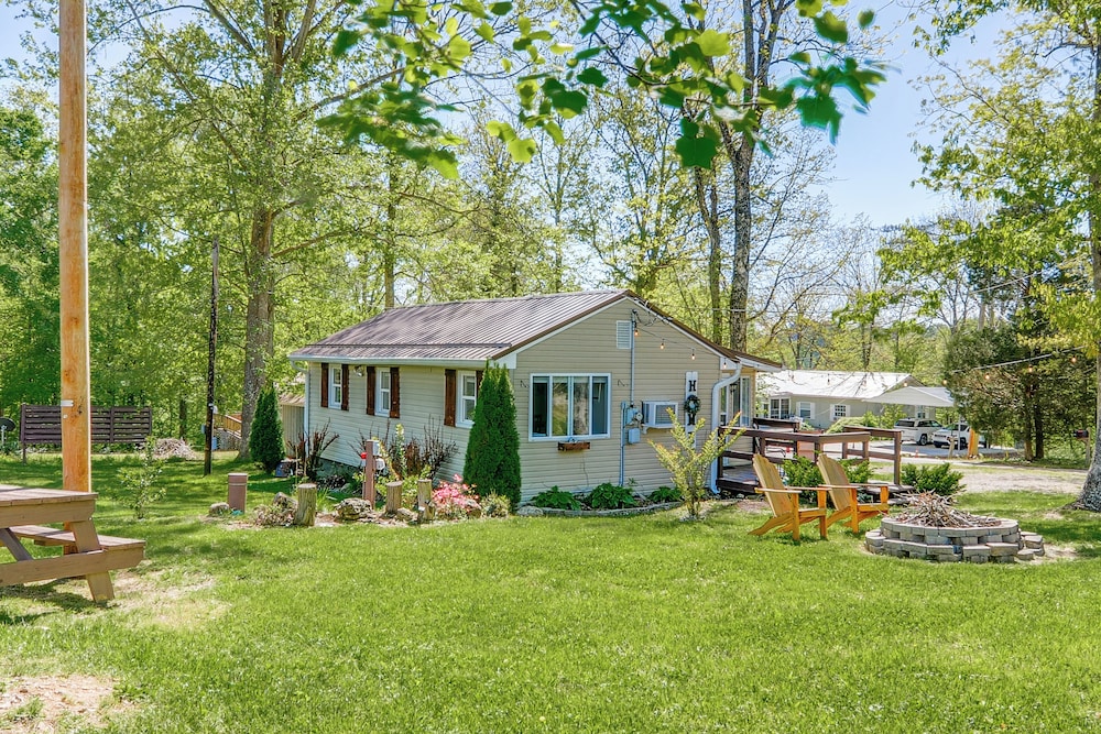 Pet-friendly Somerset Cottage Near Boat Ramps!