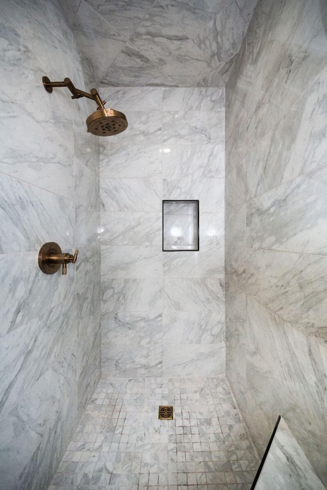 Florence Vacations - GunRunner Boutique Hotel - Property Image 25