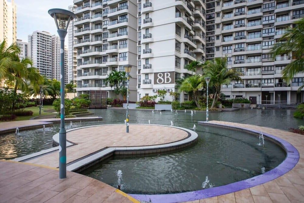 Comfy 3BR Apt in Danga Bay, Free Parking, Sea View