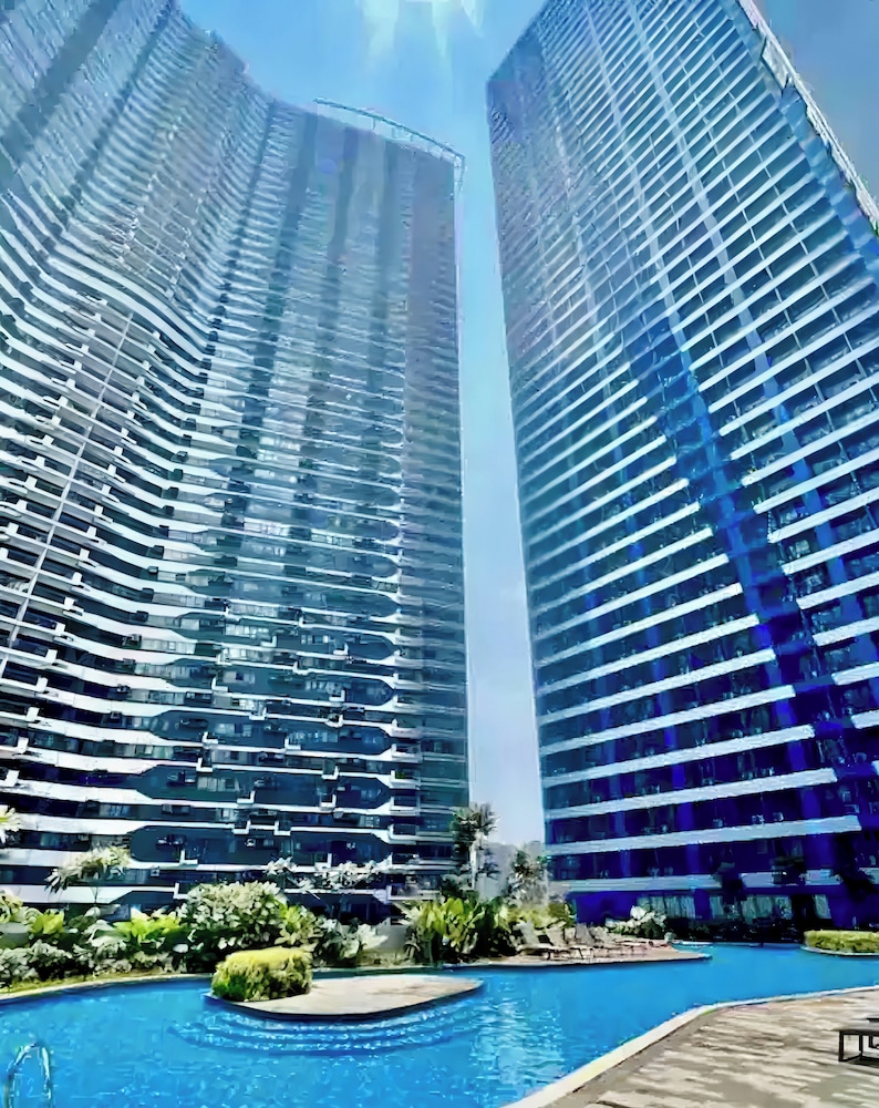 Luxurious White & Gold Haven in Makati