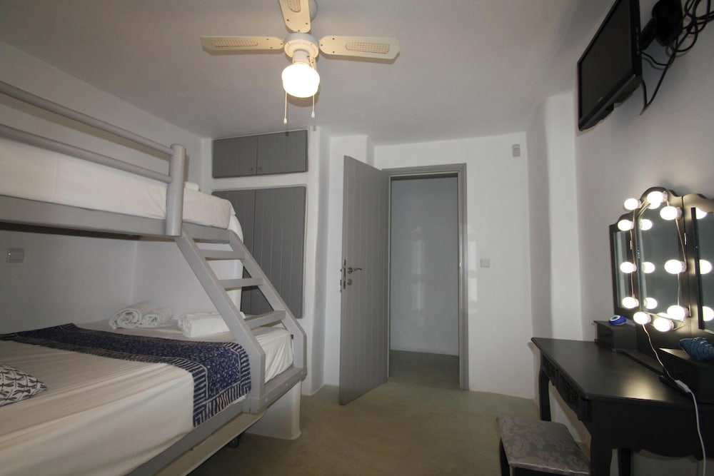 Apleton Villas Paros