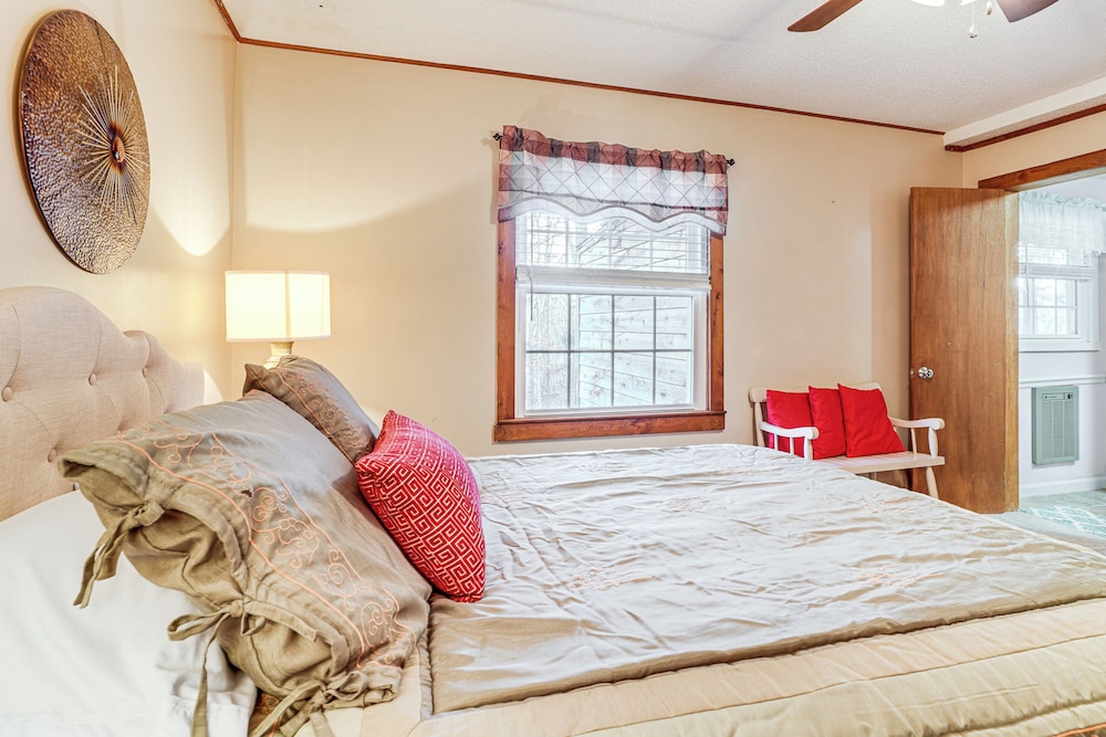 2 Mi to Slopes! Massanutten Resort Family Getaway