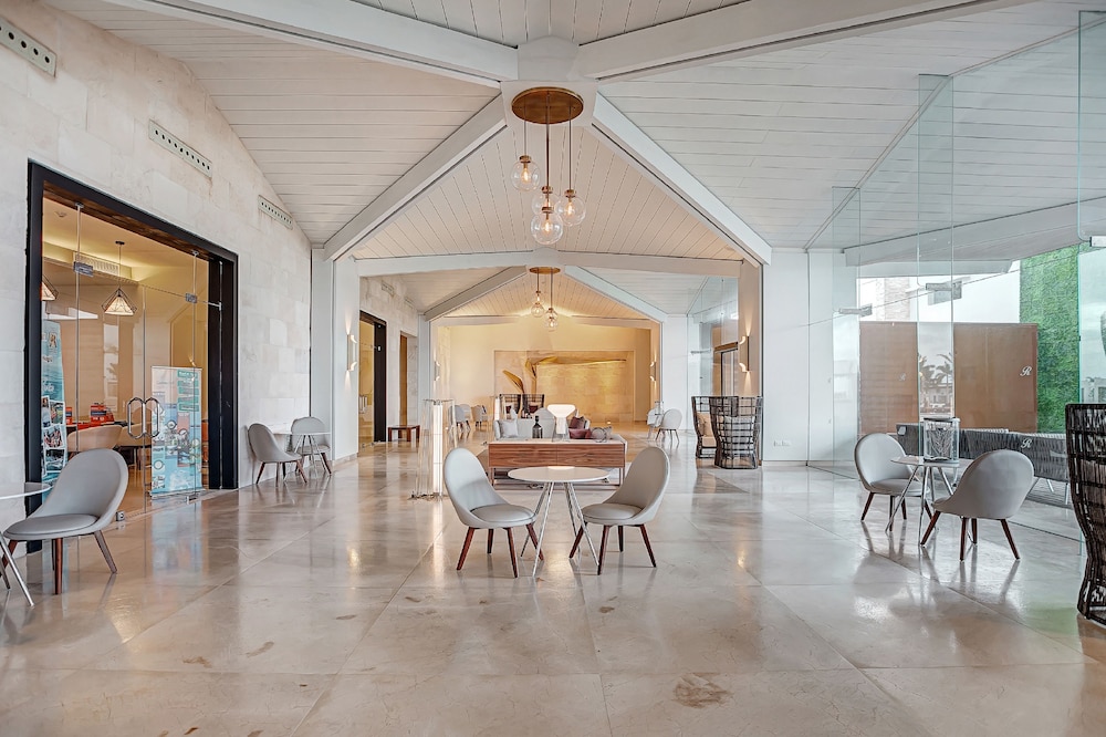 Jamaica Vacations - Royalton Blue Waters Montego Bay, An Autograph Collection All Inclusive Resort - Property Image 4