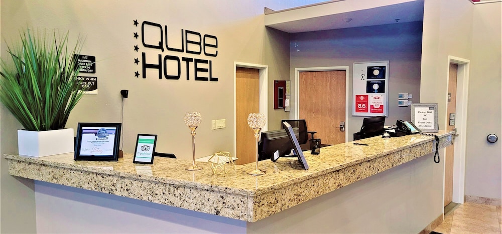 Qube Hotel