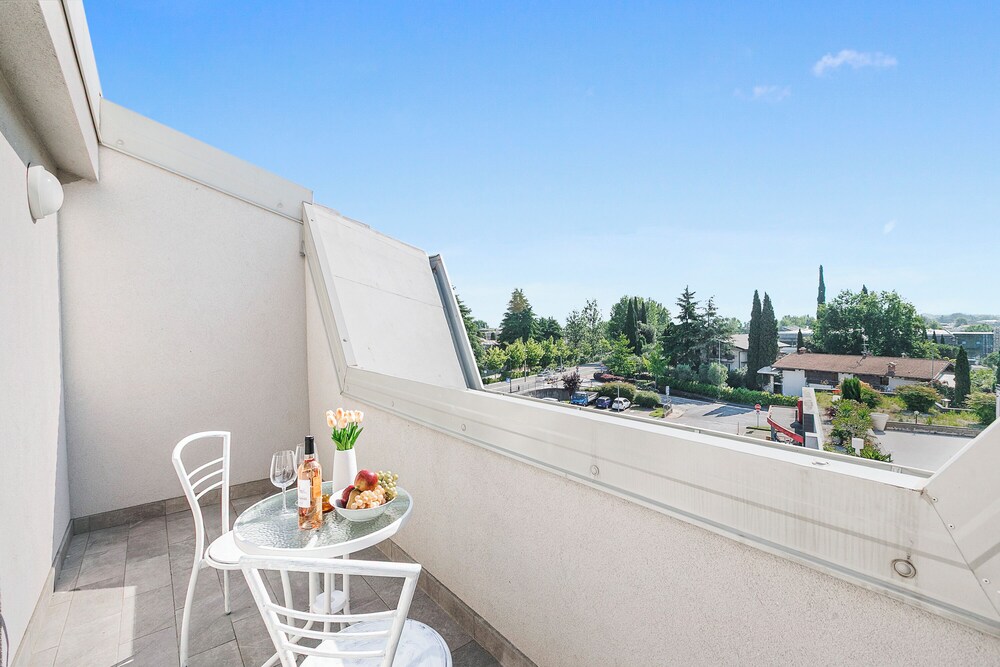 Matta Apartment 400m From The Lake