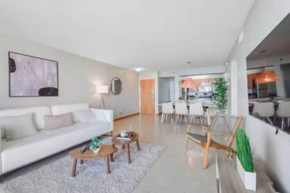 Brickell 3802 Picturesque Bay Views Pool Sleeps 8 Gym