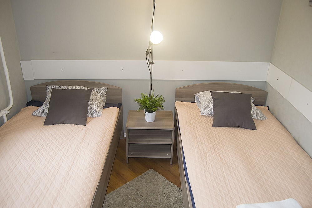 Ideal Mini Hotel - Hostel