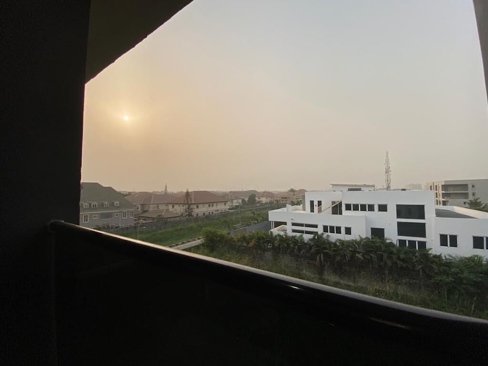 Ritz Studio view 3