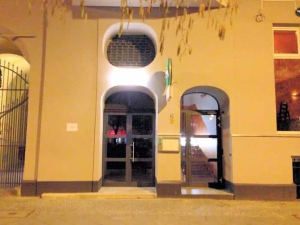 Pension 1
