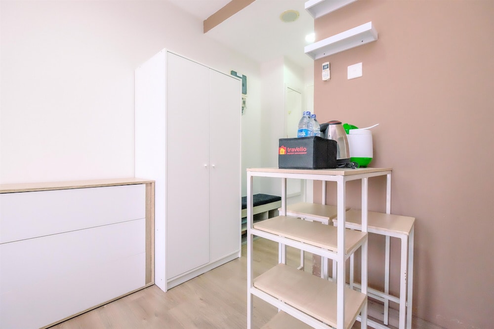 Cool and Warm Studio at Sentul Tower Apartment