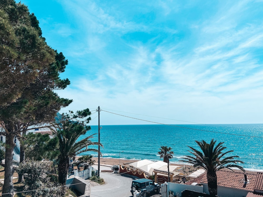 Azure Mare Studios view 4