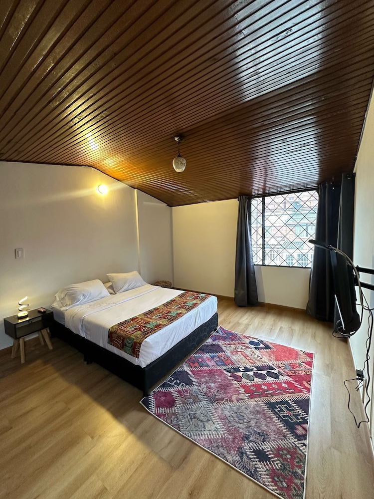 BAMUKA HOSTEL
