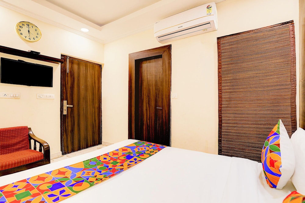 Fabhotel Comfort Stay I