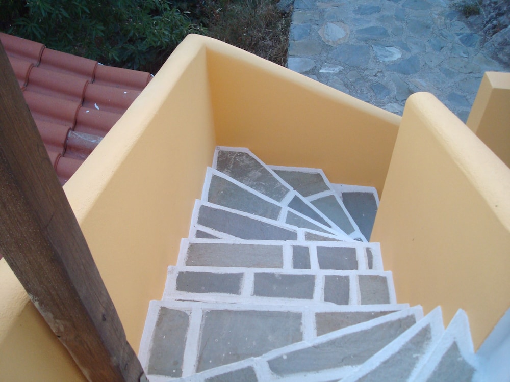 Asteri Apartments