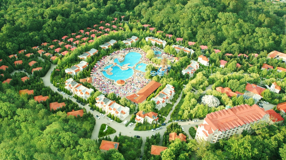 Atlant Holiday Village