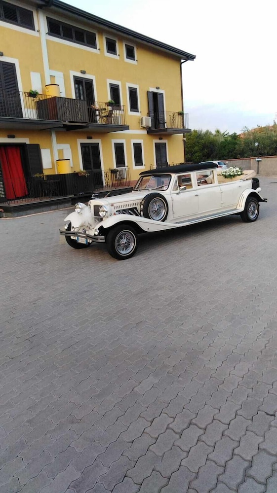 Hotel B&B I Colori dell'Etna - Image 1