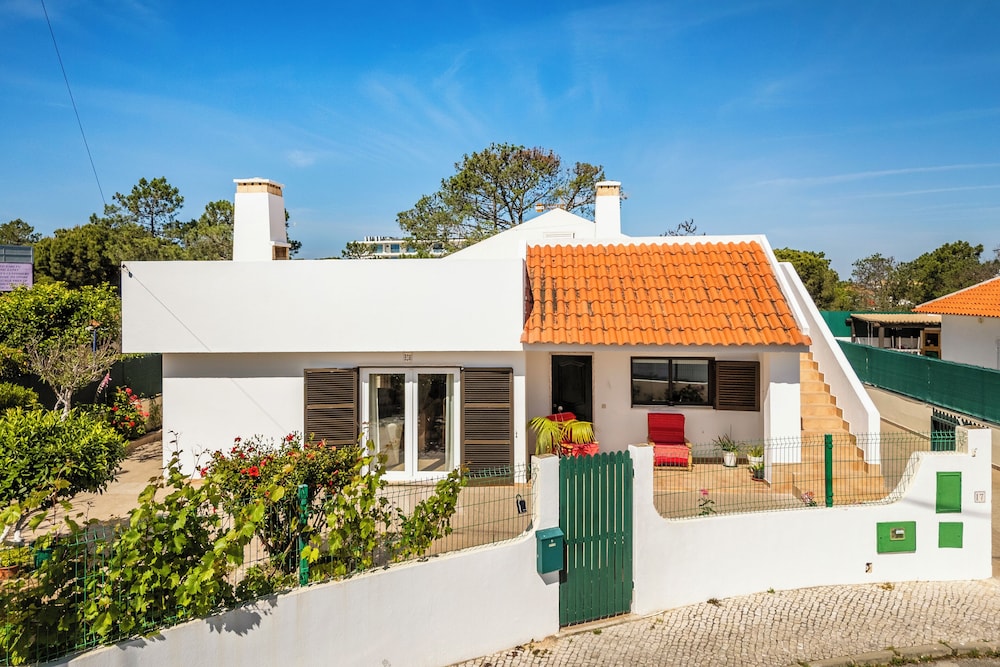 Solar do Castelo Villa with Pool