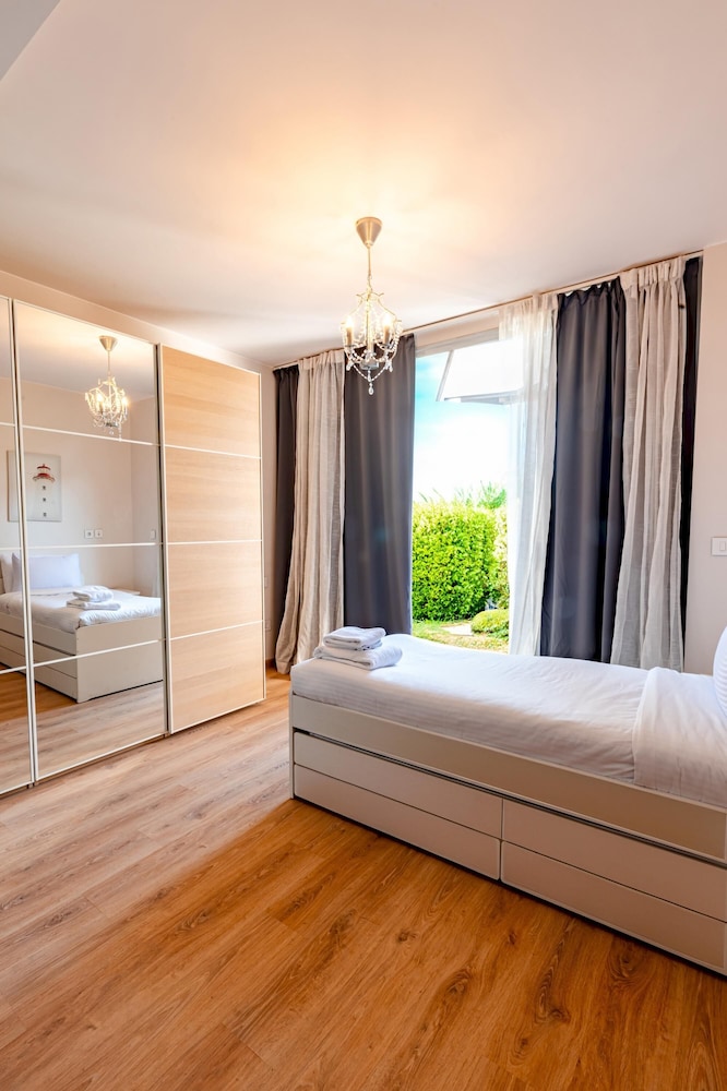 Vesta - Luxury APT - 2BR - Cfc Xviii