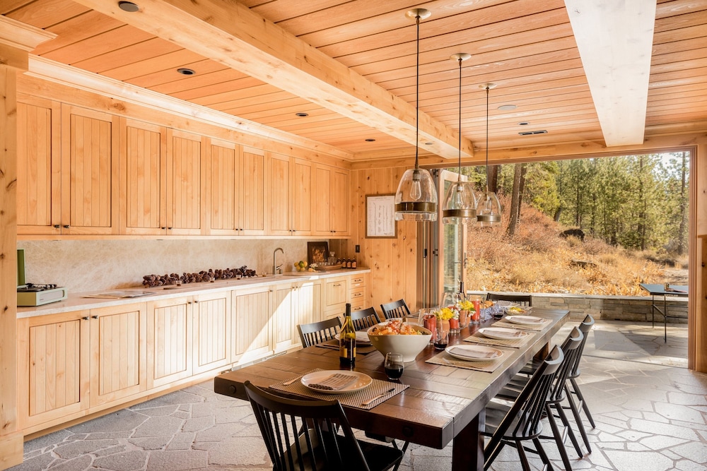Hunter by Avantstay Riverfront Cabin w Prvt Cottage 5mins From Palisades