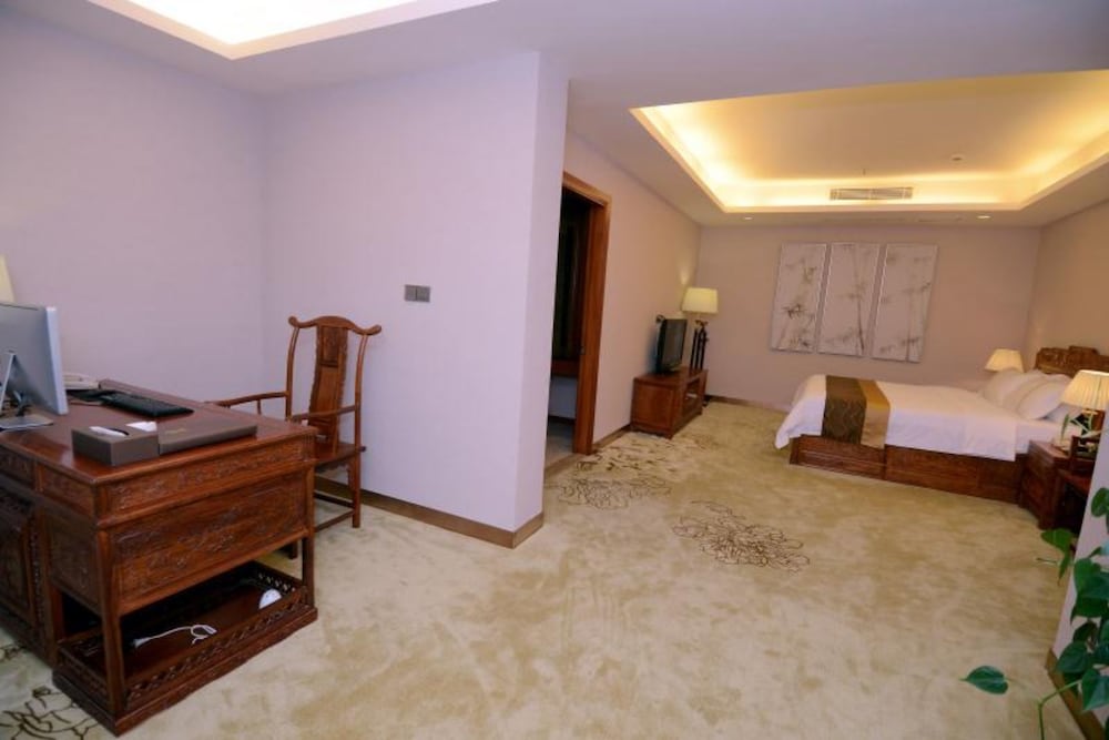 Baoyue Hotel